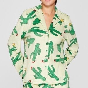 Secret Santa Pajama Top Holiday Cactus Green NWOT